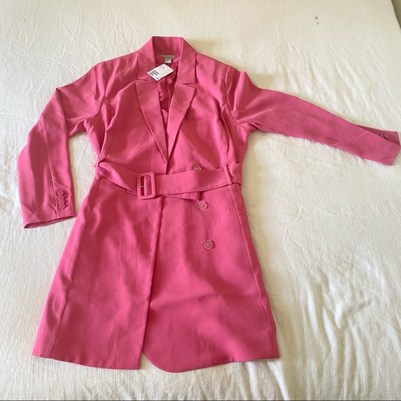 Dresses & Skirts - Brand new pink belted blazer dress